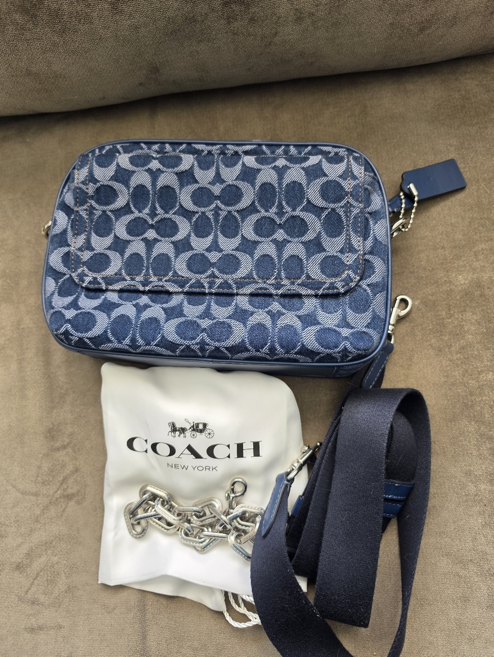 Coach Charter 24 In signature Denim